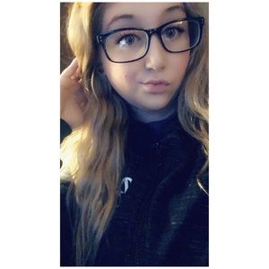 Meet your Posher, Whitney